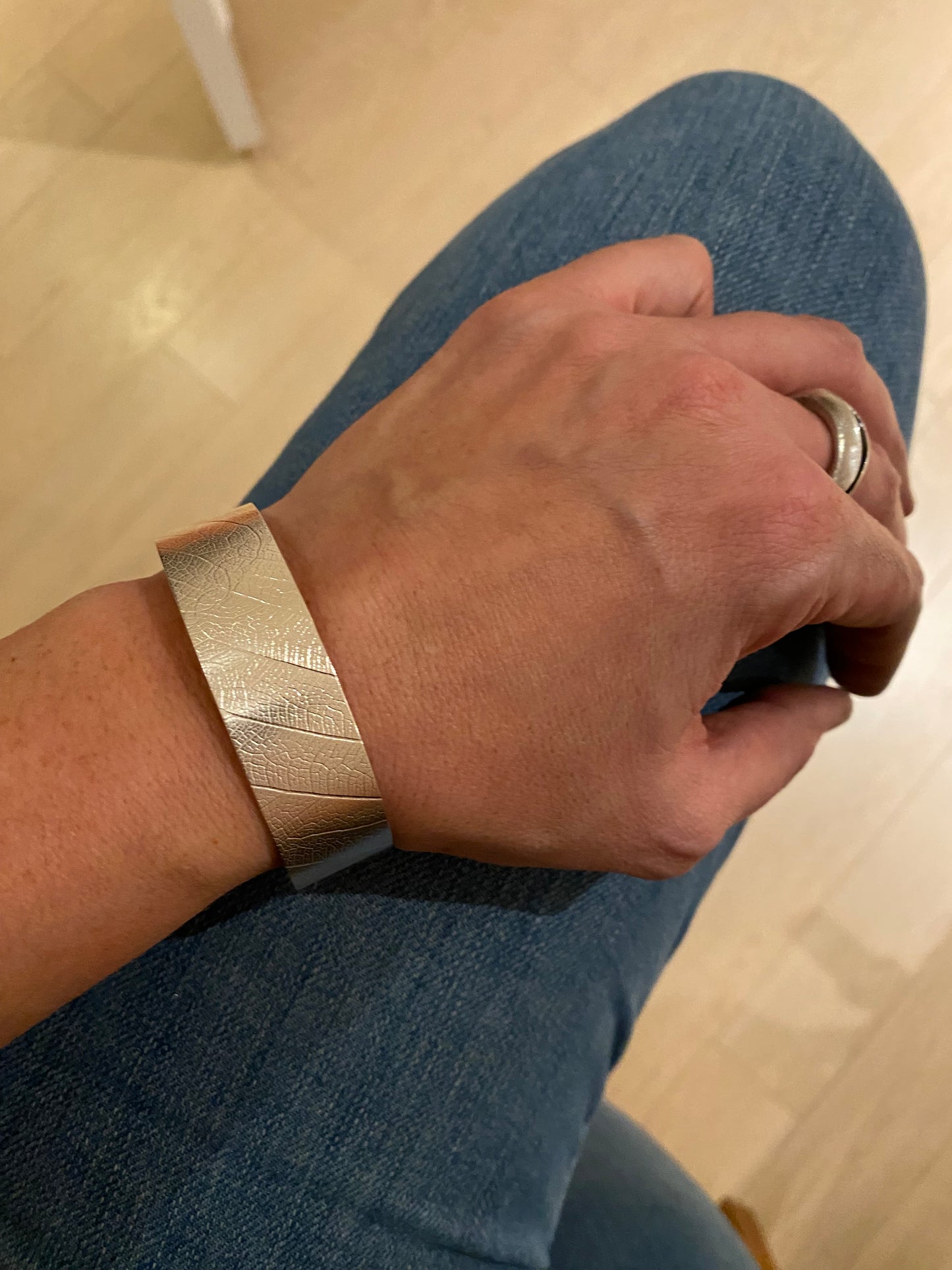 Leaves Armband Inse Breed