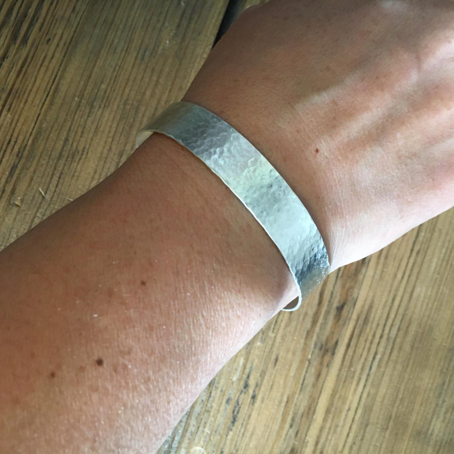 Hammered Armband Virginie