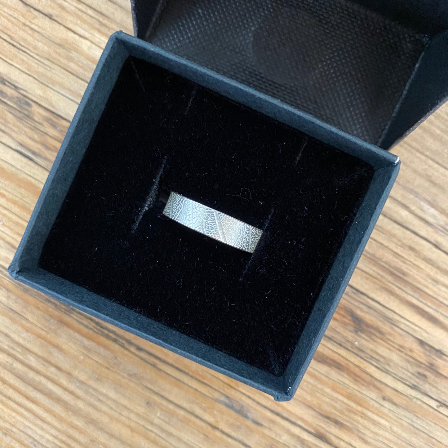 Leaves Ring Leentje