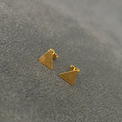 Velvet Oorbellen Tiny driehoekjes - Verguld Zilver - Snel leverbaar