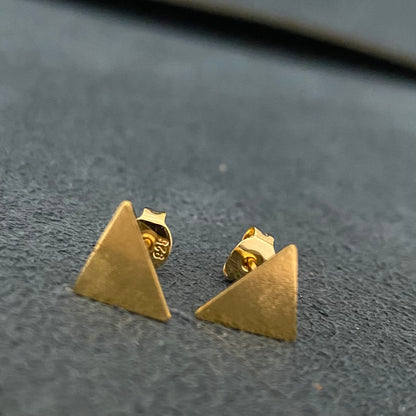 Velvet Oorbellen Tiny driehoekjes - Verguld Zilver - Snel leverbaar